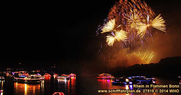 Rheinschifffahrt Feuerwerk Rhein in Flammen Bonn